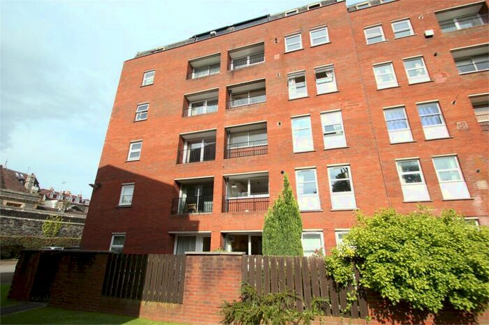 2 Bedroom Apartment To Rent In Alma Court, Clifton, Bristol, BS8