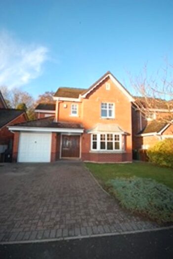 4 Bedroom Detached House To Rent In Marlbrook Gardens, Bromsgrove, B61
