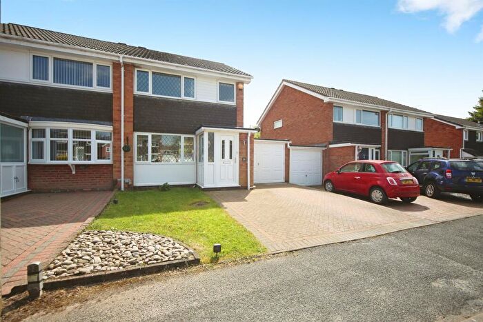 3 Bedroom Semi Detached House For Sale In Newent Close, Redditch, B98
