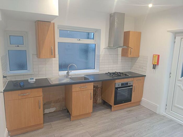 3 Bedroom Semi Detached House To Rent In Norton Avenue, Sheffield, S12