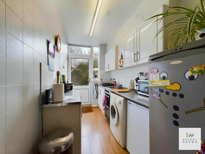 2 Bedroom Terraced House For Sale In Dagenham Avenue, Dagenham, Essex, RM9