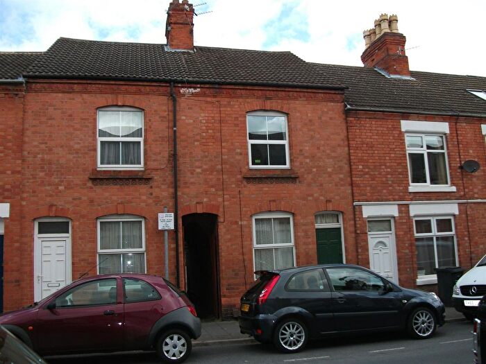 2 Bedroom Terraced House To Rent In Station Street, Loughborough, LE11