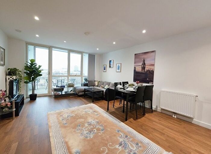 2 Bedroom Flat To Rent In Terry Spinks Place, London, E16