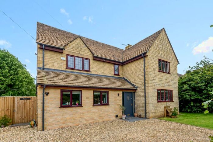 4 Bedroom Detached House To Rent In Milton-under-wychwoo, Oxfordshire, OX7