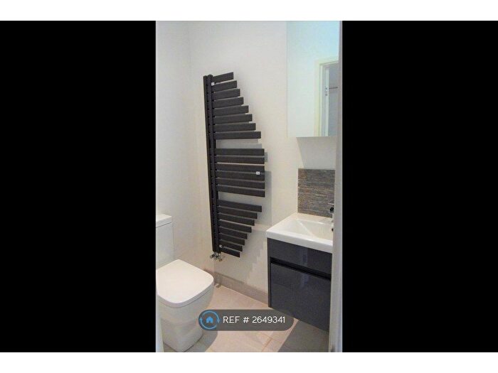 2 Bedroom Flat To Rent In The Gallery, West Bridgford, Nottingham, NG2