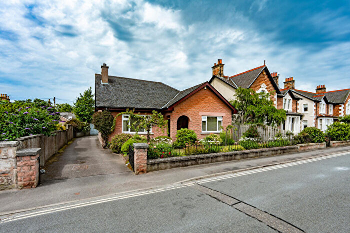 5 Bedroom Detached House For Sale In Abertarff Road, Inverness, IV2