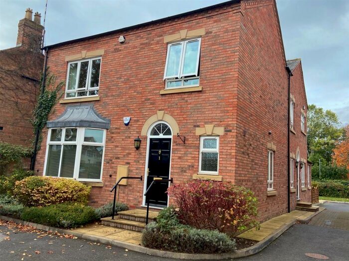 2 Bedroom Flat To Rent In Montague Court, Shipston Road, CV37