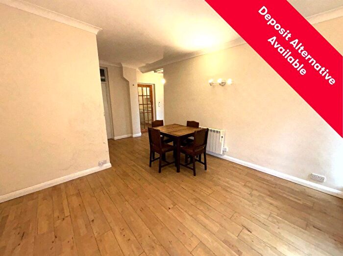 1 Bedroom Flat To Rent In Lambton Road, London, SW20