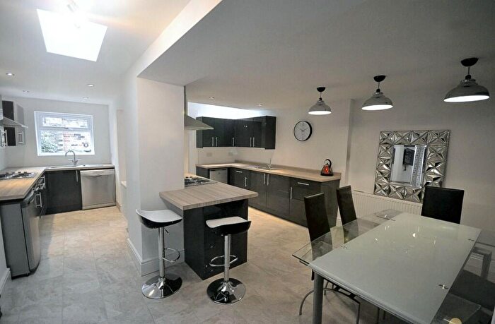 9 Bedroom Terraced House To Rent In West Lorne Street, Chester, Cheshire, CH1