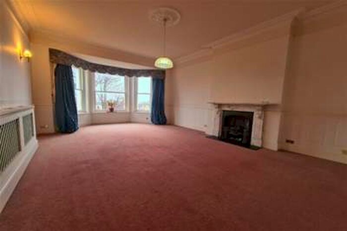 2 Bedroom Maisonette Flat To Rent In Downside Road, Clifton, Bristol, BS8