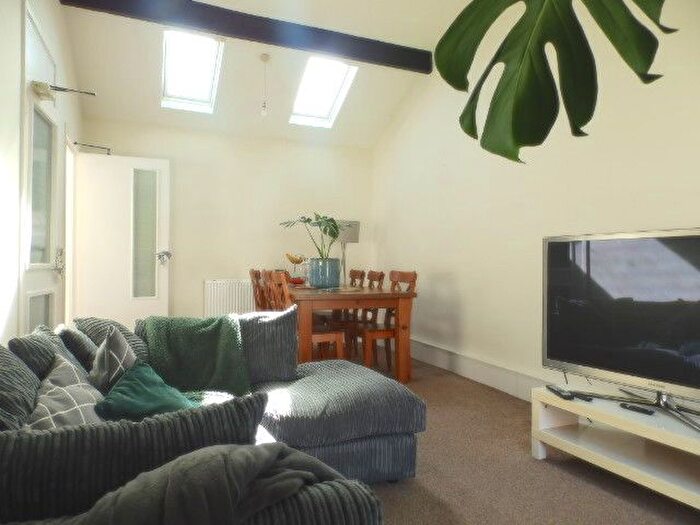 2 Bedroom Flat To Rent In Dove Street South, Bristol, BS2