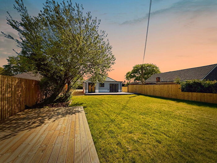 2 Bedroom Detached Bungalow For Sale In Porchfield, Newport., PO30