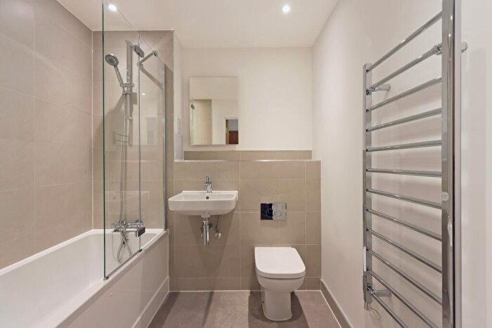 1 Bedroom Flat To Rent In Millard Place Arborfield Green, RG2