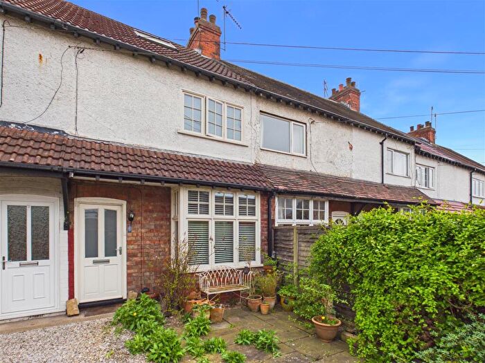 2 Bedroom Terraced House For Sale In West View, North Ferriby, HU14
