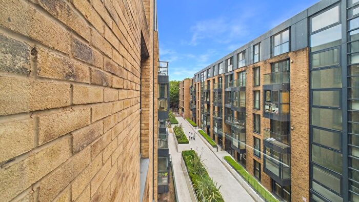 1 Bedroom Flat For Sale In Apartment Southside, St. John's Walk, Birmingham, B5