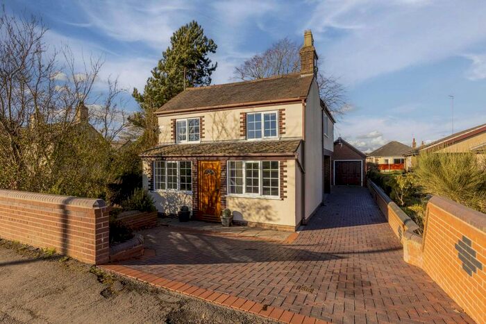 3 Bedroom Detached House To Rent In Cellarhead Road, Werrington, ST9