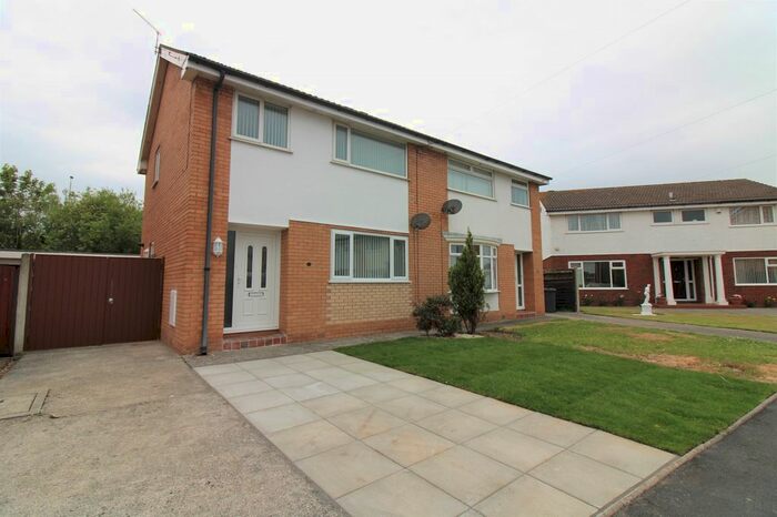 3 Bedroom Semi-Detached House To Rent In Shore Green, Thornton, FY5