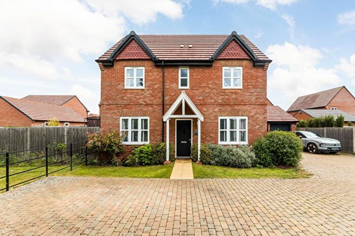 4 Bedroom Detached House To Rent In Fallow Field Close, Drayton, OX14