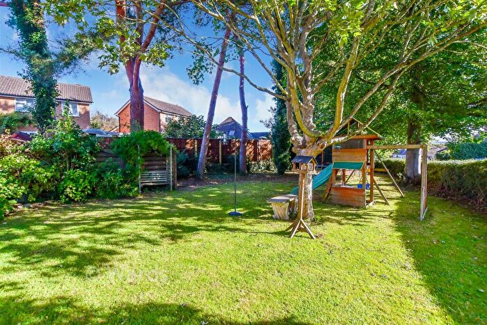 4 Bedroom Detached House For Sale In Roseleigh Avenue, Allington, Maidstone, Kent, ME16