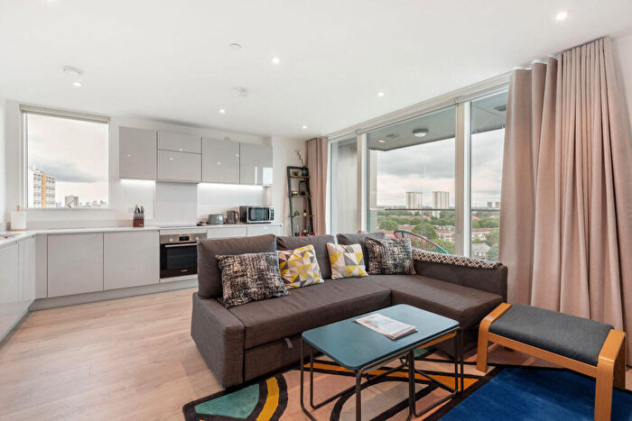 2 Bedroom Flat For Sale In Kitson House, Bow, E3