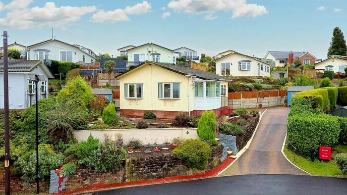 2 Bedroom Mobile/park Home For Sale In Sharpes Way, Killarney Park, Arnold, Nottingham, NG6