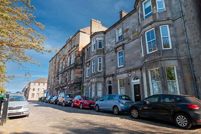 1 Bedroom Flat To Rent In Largo Place, Leith, Edinburgh, EH6