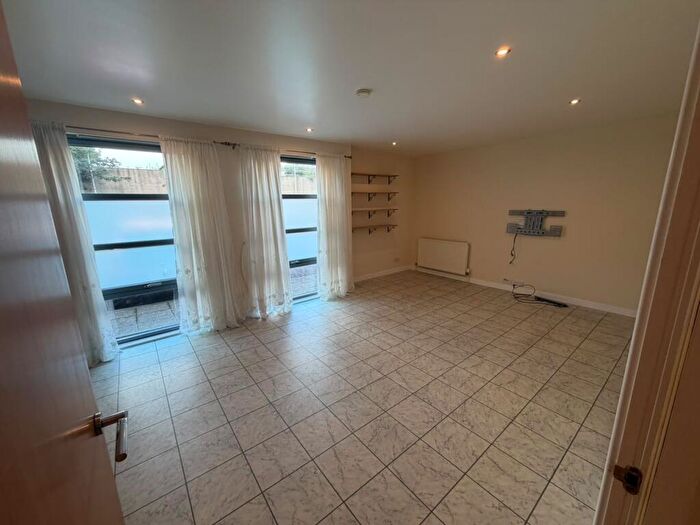 2 Bedroom Flat To Rent In Merkland Lane, Aberdeen, AB24