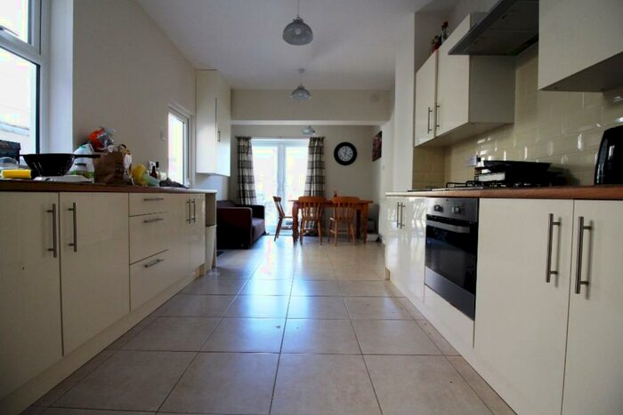 4 Bedroom Terraced House To Rent In Mackintosh Place, Roath, CF24