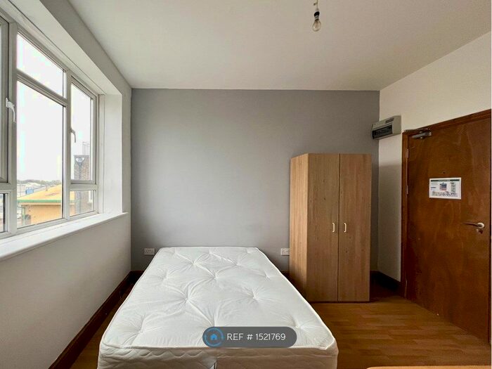 Studio To Rent In Connect House, Mitcham, CR4