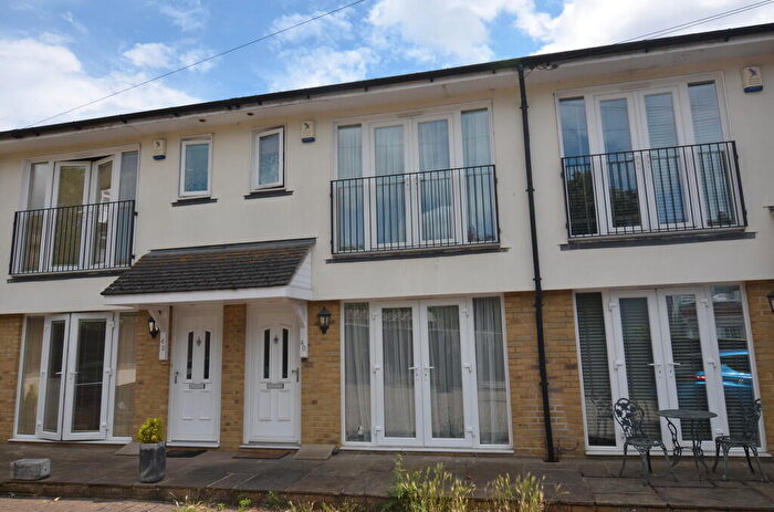 2 Bedroom Terraced House To Rent In Shortlands Gardens, Bromley, BR2