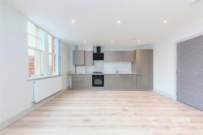 2 Bedroom Flat To Rent In Clockhouse Avenue, Barking, London, IG11