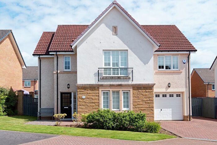 4 Bedroom Detached House For Sale In Mosshall Drive, Bishopton, PA7