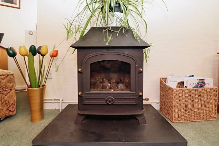 4 Bedroom Detached House For Sale In The Grove, Brightlingsea, CO7