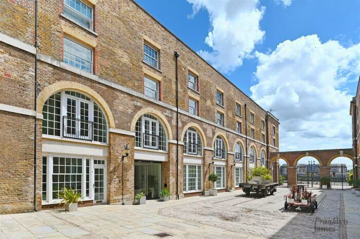 2 Bedroom Apartment To Rent In The Listed Building, London, E1W