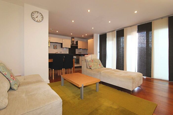 2 Bedroom Apartment To Rent In Surrey Quays Road, London, Greater London, SE16