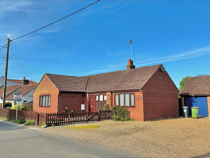 3 Bedroom Detached Bungalow For Sale In The Street, Sutton, Norwich, NR12