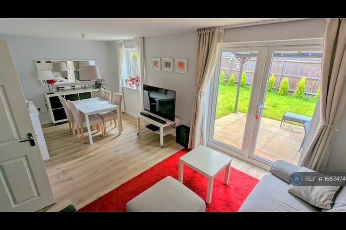 3 Bedroom Detached House To Rent In Newham Close, Derby, DE22