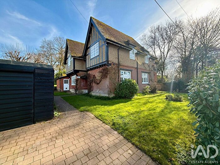 5 Bedroom Detached House To Rent In Church End, Ware, SG11