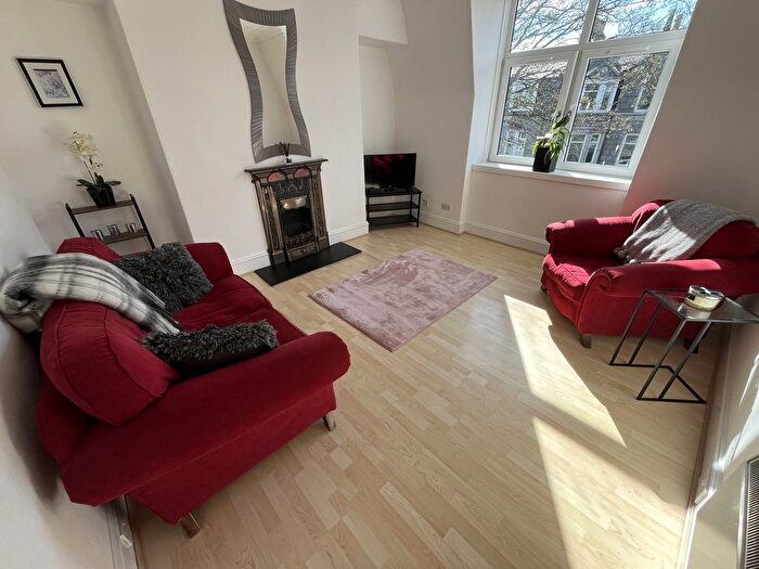 2 Bedroom Flat To Rent In Union Grove, Aberdeen, AB10