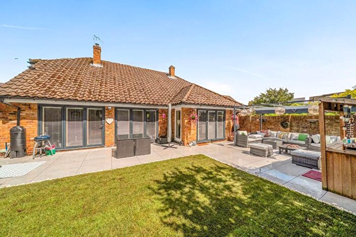 4 Bedroom Detached House For Sale In Buccleuch Road, Datchet, SL3