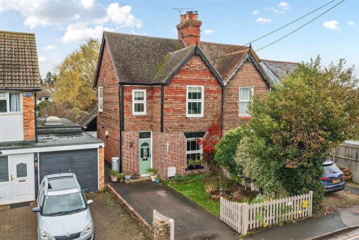 3 Bedroom Semi-Detached House For Sale In Kings Road, Headcorn, Ashford, TN27
