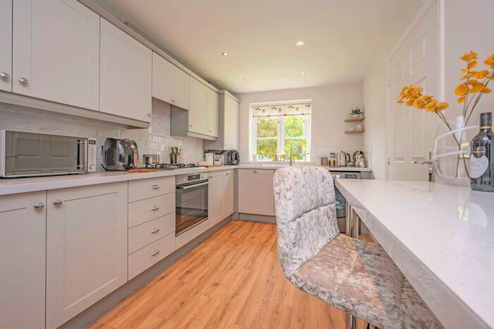 3 Bedroom Town House For Sale In Hawthorn Avenue, Mawsley, Kettering, NN14