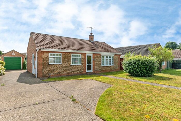 2 Bedroom Detached Bungalow For Sale In Colster Way, Colsterworth, Grantham, NG33