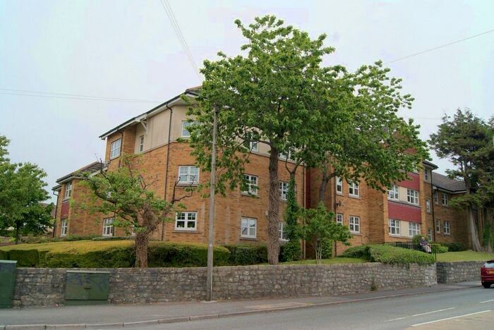 2 Bedroom Flat To Rent In Park Street, Bridgend CF31
