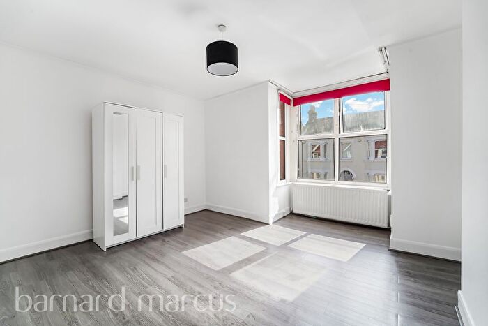 4 Bedroom Property To Rent In Devonshire Road, London, SW19
