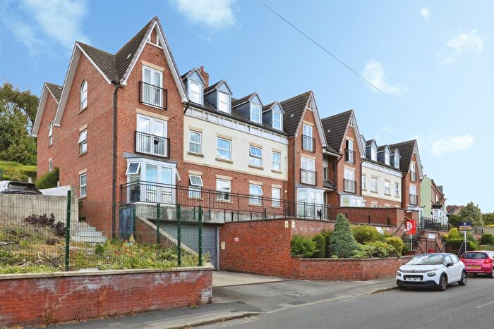 2 Bedroom Flat For Sale In Albert Road, Sheffield, S8