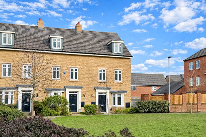 4 Bedroom End Of Terrace House For Sale In Wetherby, Montagu Close, LS22