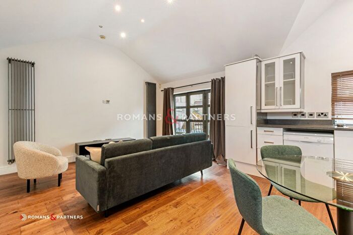 1 Bedroom Terraced House To Rent In Canal Walk, Blackheath, SE3