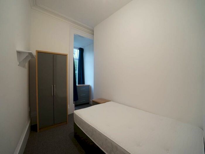 11 Bedroom House To Rent In Holyhead Rd, Bangor, Gwynedd, LL57