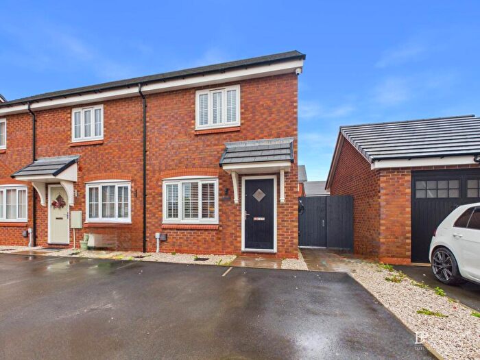 2 Bedroom End Of Terrace House For Sale In Canopy Drive, Ripley, DE5